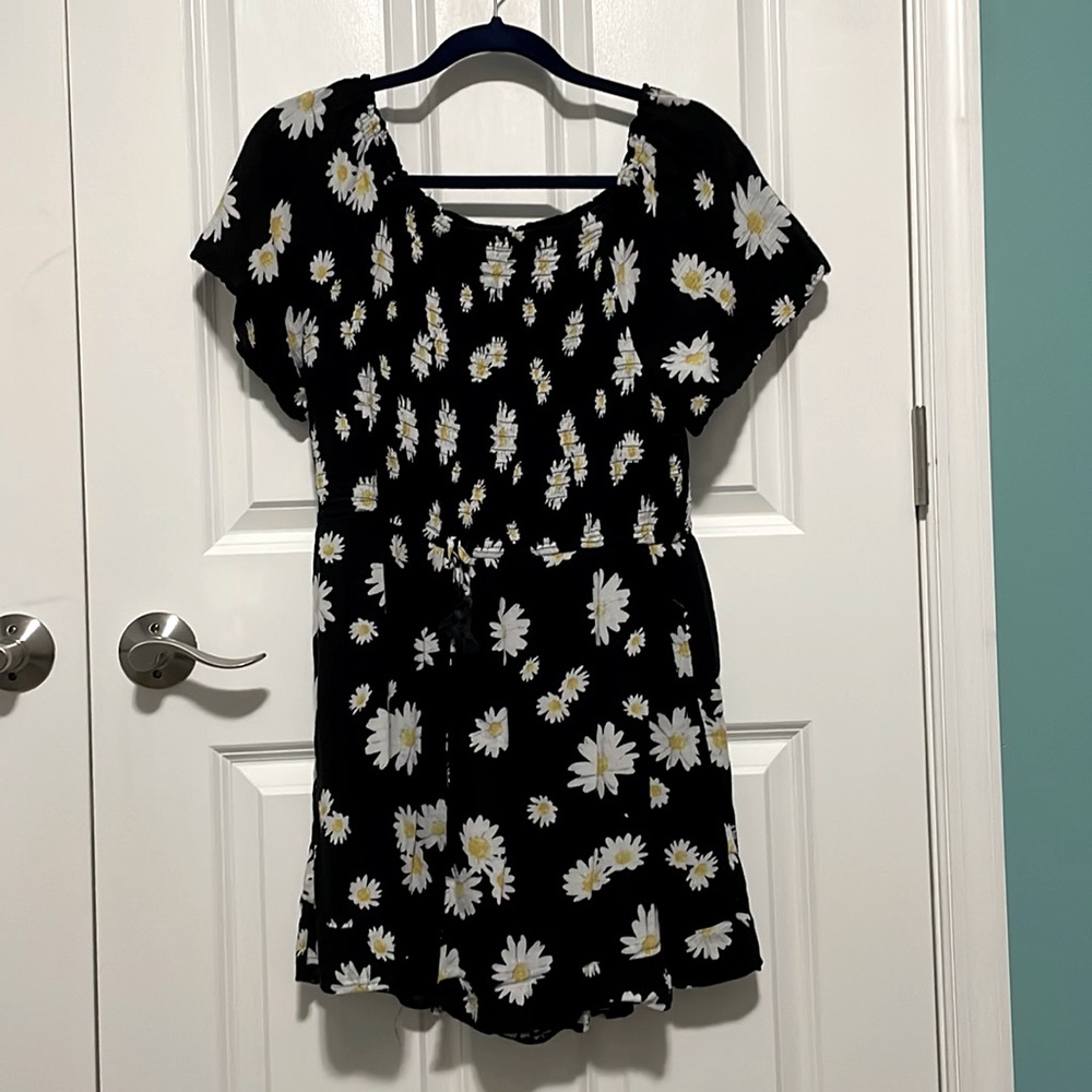 Girls daisy romper size 20plus.